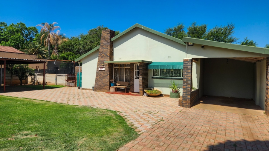 3 Bedroom Property for Sale in Stilfontein Ext 4 North West